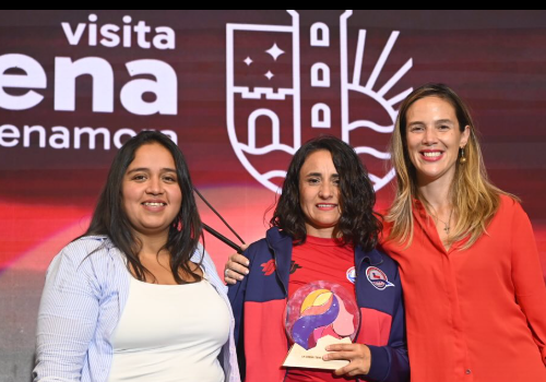 Reconocimiento en evento «La Serena tiene alma de mujer»